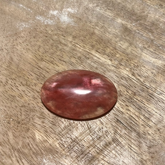 Red Smelting Quartz Cabochon Stone - Picture 7 of 9